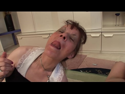 ❤️ Dve babici in en dedek imajo seks v troje ️❌ Porn video pri nas