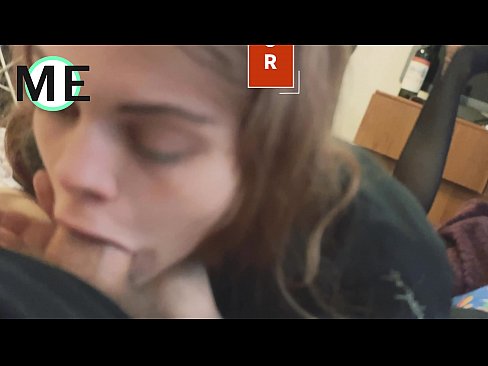 ❤️ Grlo kurac, raztrgane hlačne nogavice in raztrgane pete lepo spoznati ️❌ Porn video pri nas